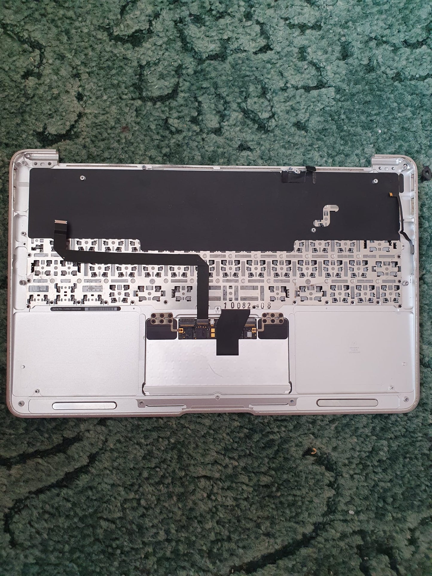 APPLE MACBOOK AIR 3.1 A1370 KEYBOARD PALMREST & MOUSE PAD 069-6265-A