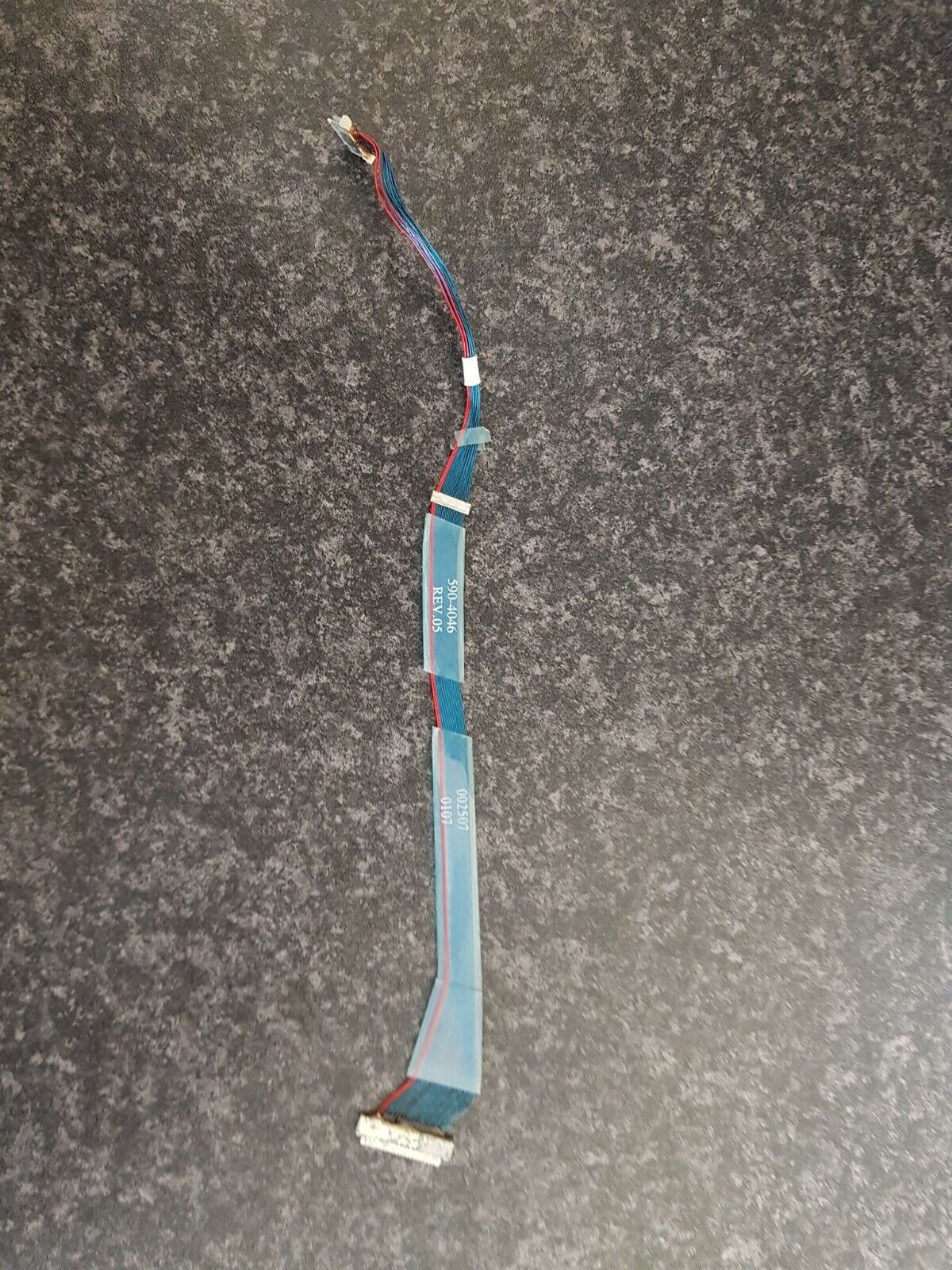 Apple PowerBook G4 M5884 Titanium LVDS Display Data Cable  590-4046